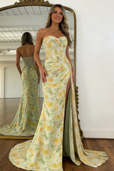 Chic Floral Print Glitter Prom Dress with Sweetheart Lace-Up Bodice & Slit