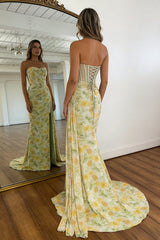 Chic Floral Print Glitter Prom Dress with Sweetheart Lace-Up Bodice & Slit