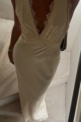 Elegant Ivory Mermaid Party Dress with Deep V-Neckline and Lace