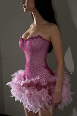Chic Short Bodycon Homecoming Dress with Beaded Bodice and Feather Detail