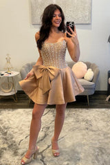 Chic Pearl Corset Homecoming Dress with Strapless Neckline and Flowy Flared Skirt