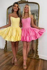 Chic Pink Strapless Homecoming Dress with A Line Silhouette and Delicate Pearls