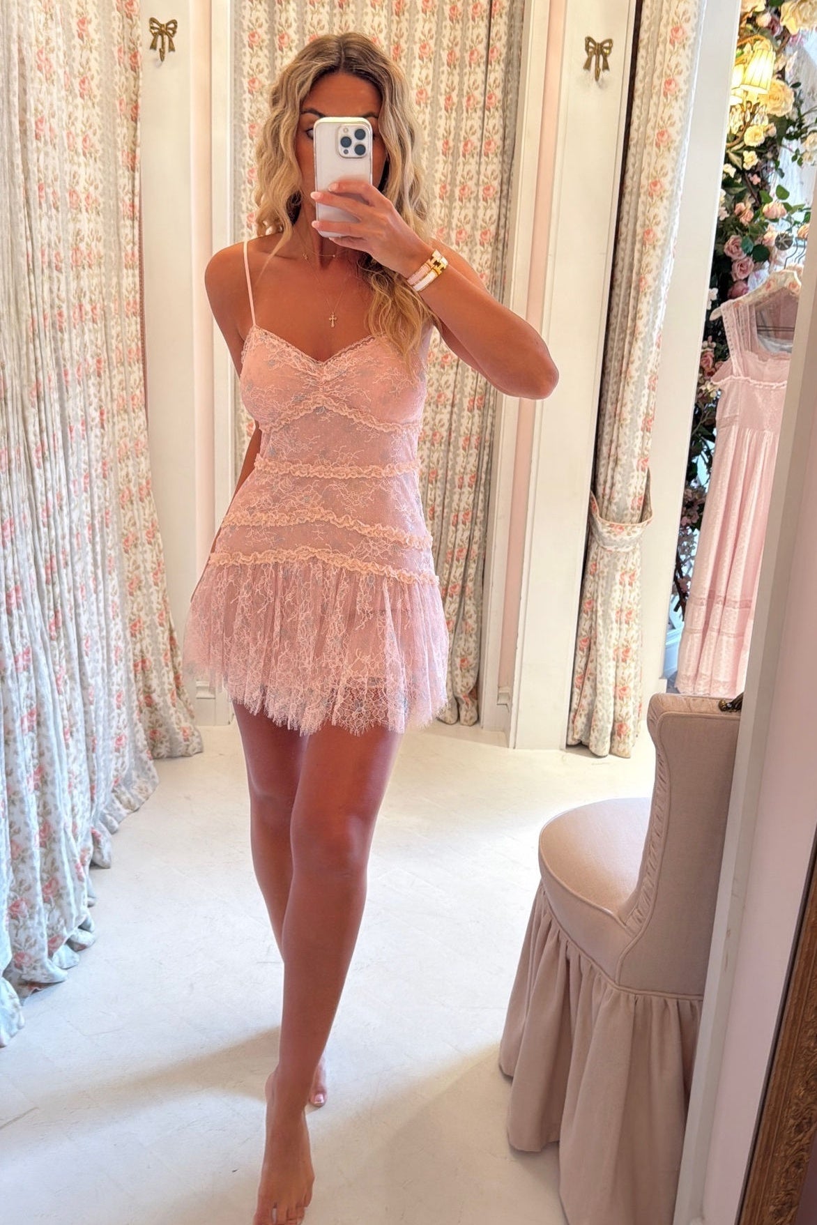 Romantic Pink Short Homecoming Dress with Lace Bodice and A Line Silhouette