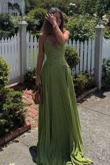 Chic Green Lace A-Line Prom Dress with Halter Neck, Corset Detail & Ruffles