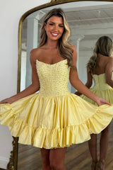 Chic Pink Strapless Homecoming Dress with A Line Silhouette and Delicate Pearls